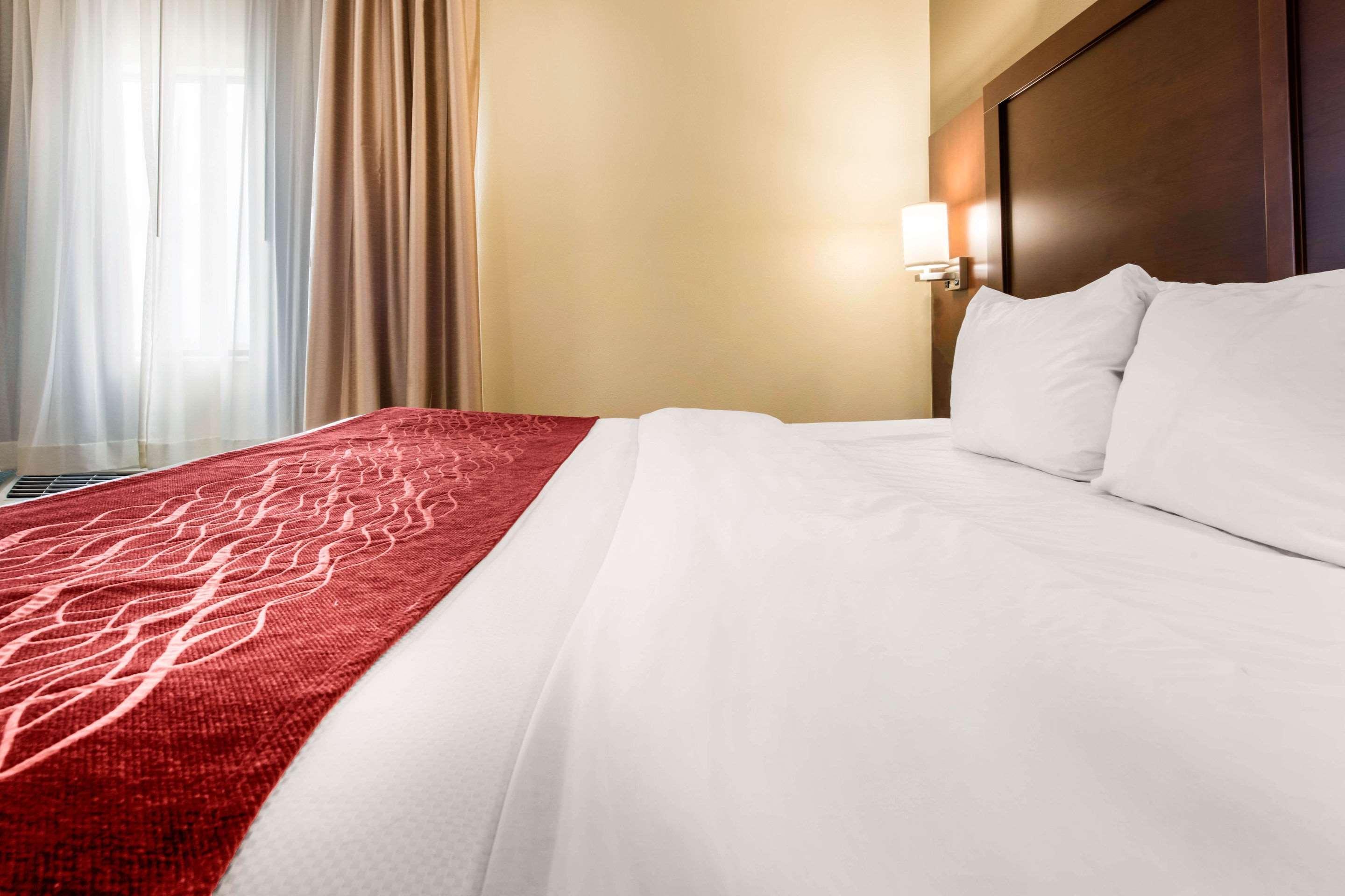 Comfort Inn & Suites Streetsboro - Kent מראה חיצוני תמונה